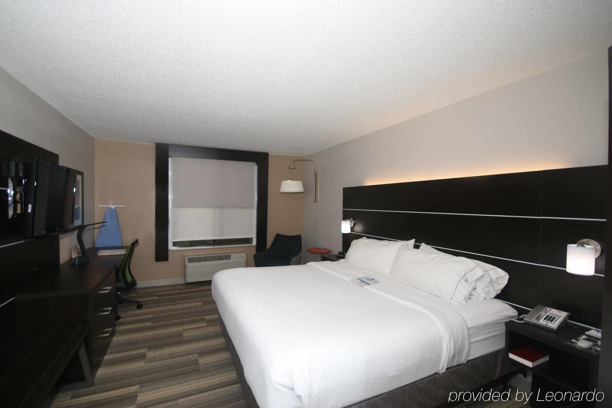 Holiday Inn Express Hillsville By Ihg Bagian luar foto