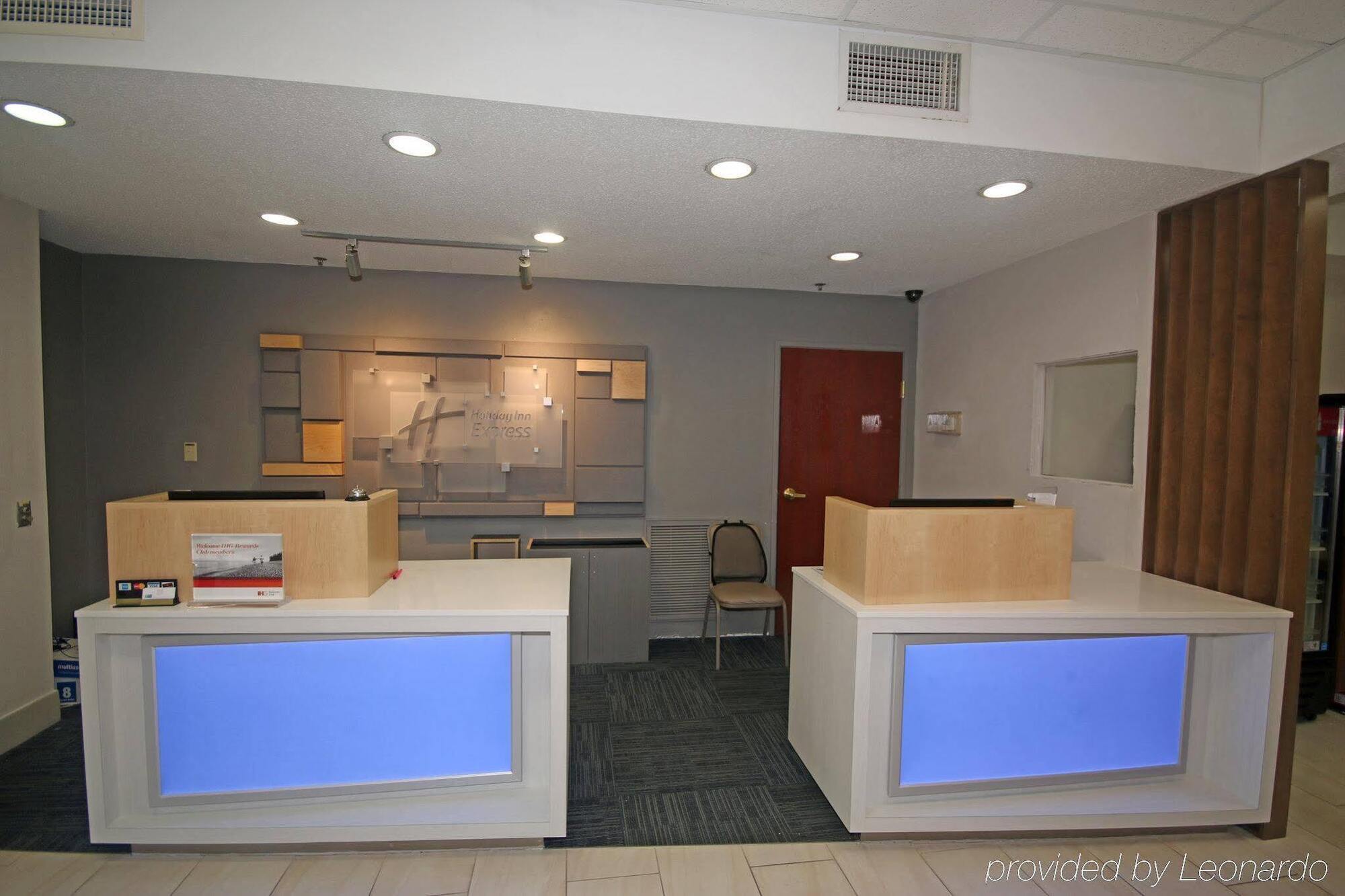 Holiday Inn Express Hillsville By Ihg Bagian luar foto