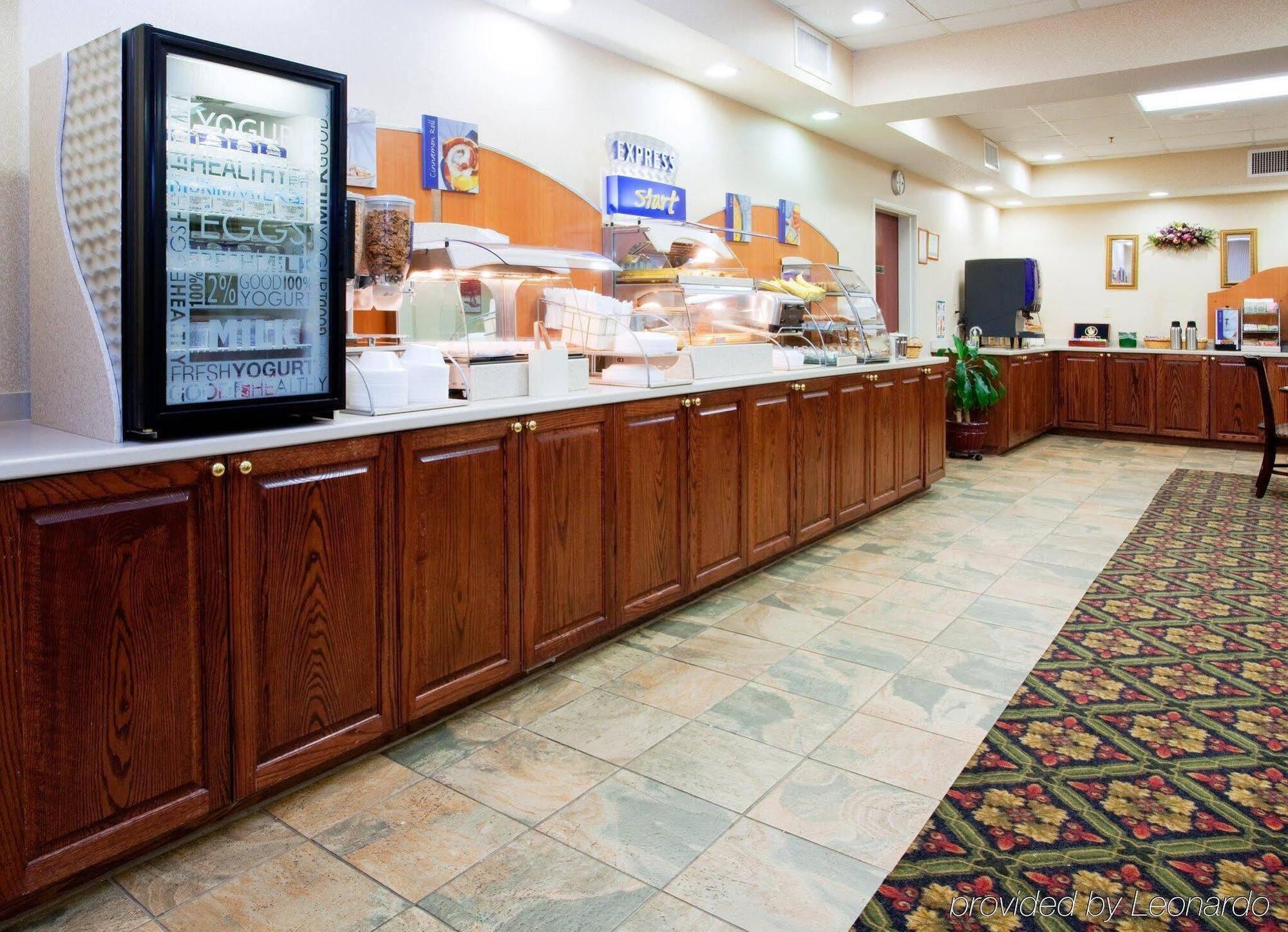Holiday Inn Express Hillsville By Ihg Bagian luar foto